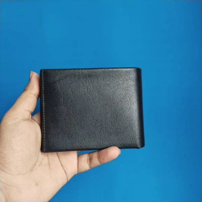 Elegant black pure cow leather bi-fold compect wallet